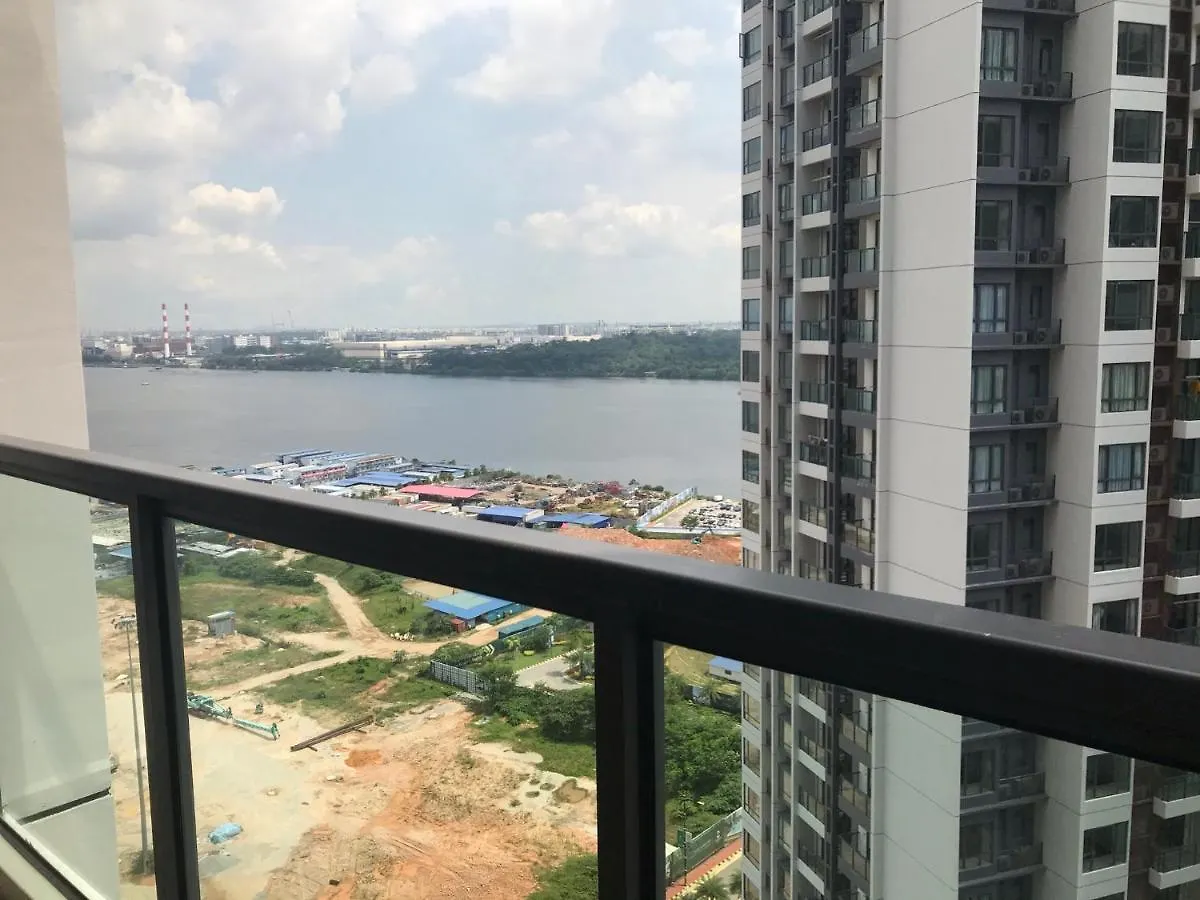 Harzaf Homestay At R&F Princess Cove Johor Bahru Apartment